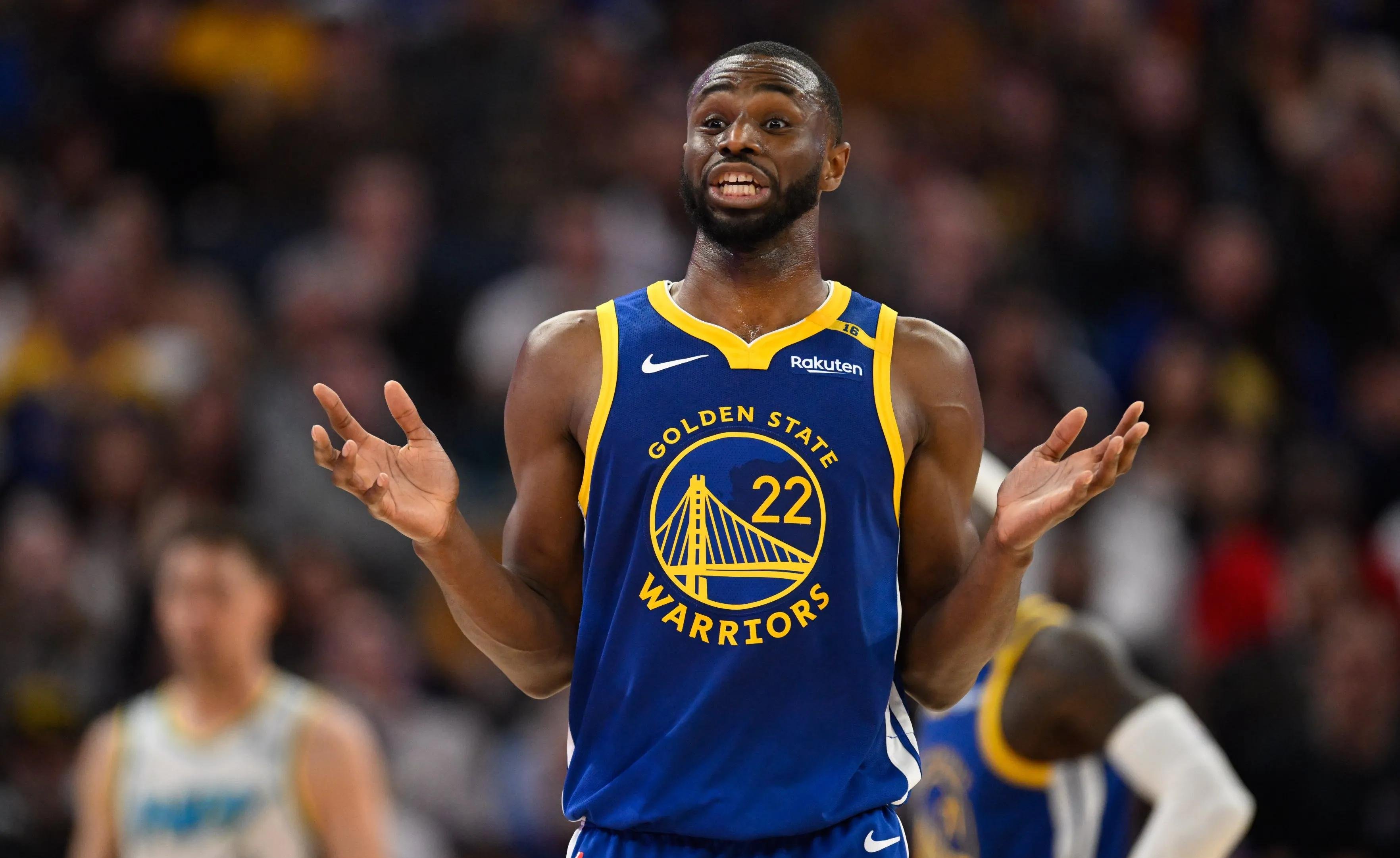 开云体育-库里重返赛场，夺冠首场状态出色，中国队观众沸腾！的简单介绍