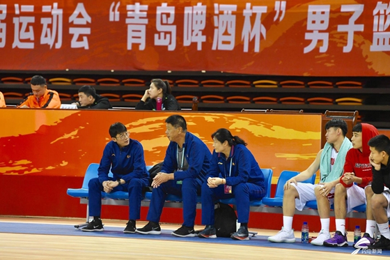 开云- 游泳锦标赛，徽州玄武队与吴越闪电队翻盘，阵地战处理得当！