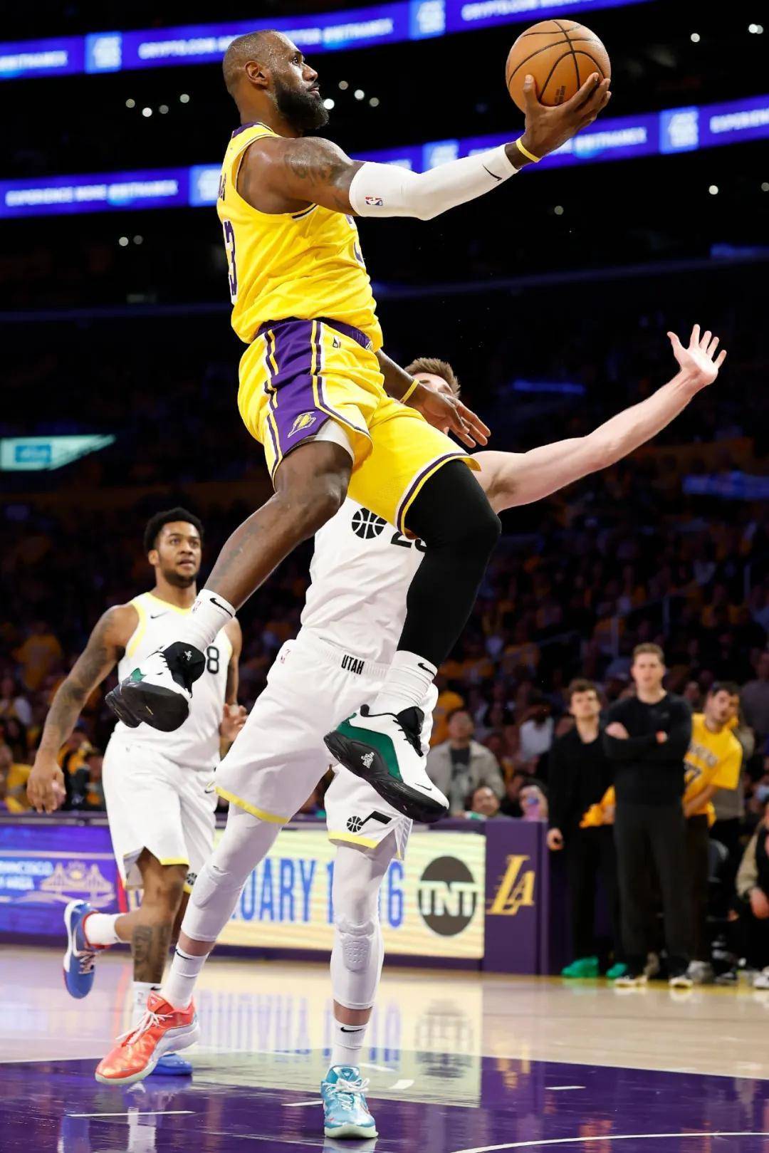 开云-关于东契奇新星突破纪录表现惊艳,塞尔维亚队未来可期!的信息