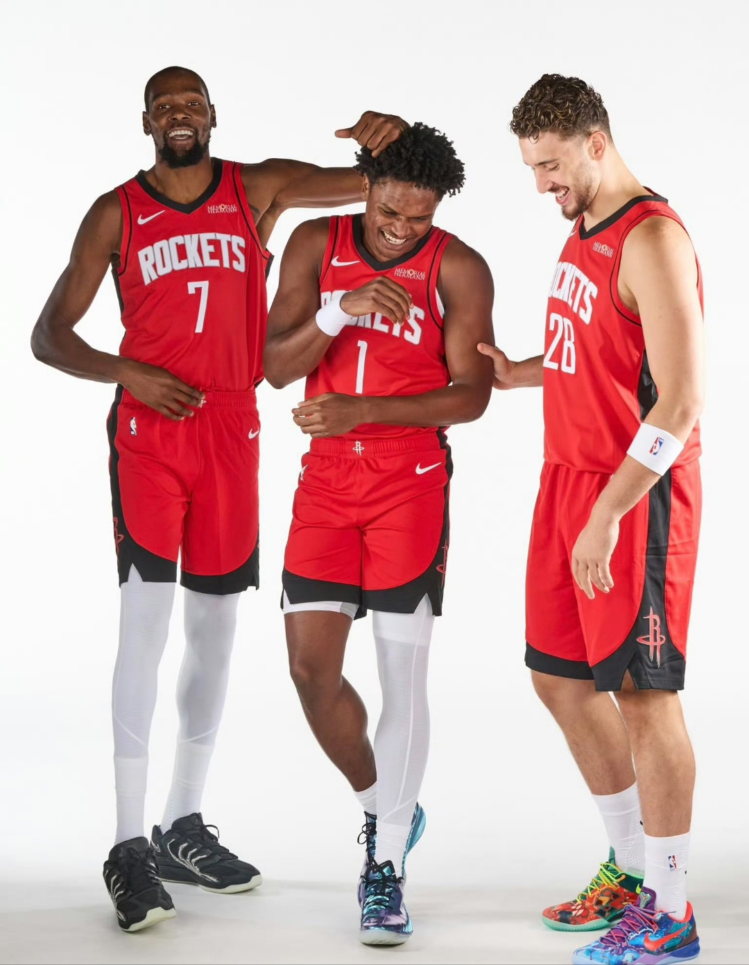 开云- 杜兰特在g2比赛中关键助攻,连败引发热议的是谁 